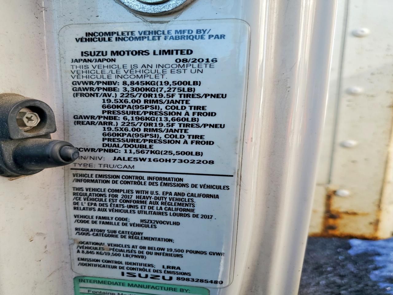 2017 Isuzu NRR