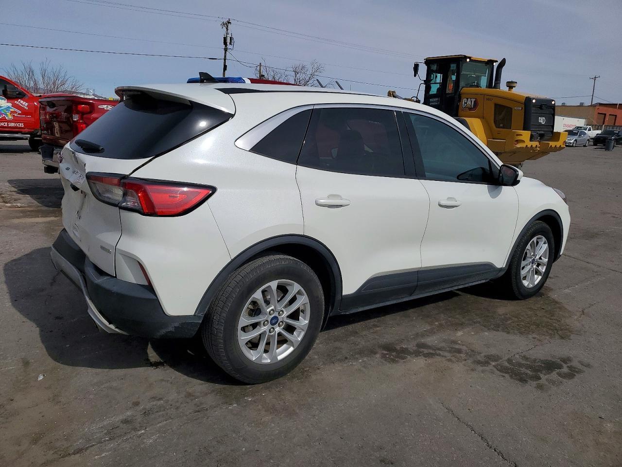 2020 Ford Escape se