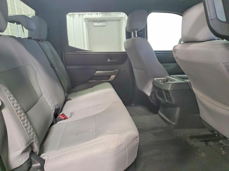 2025 Toyota Tundra Crewmax sr