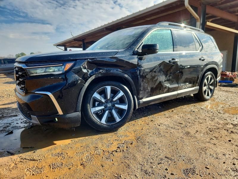 2023 Honda Pilot Touring