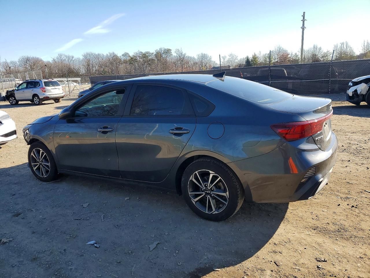 2023 KIA Forte lx