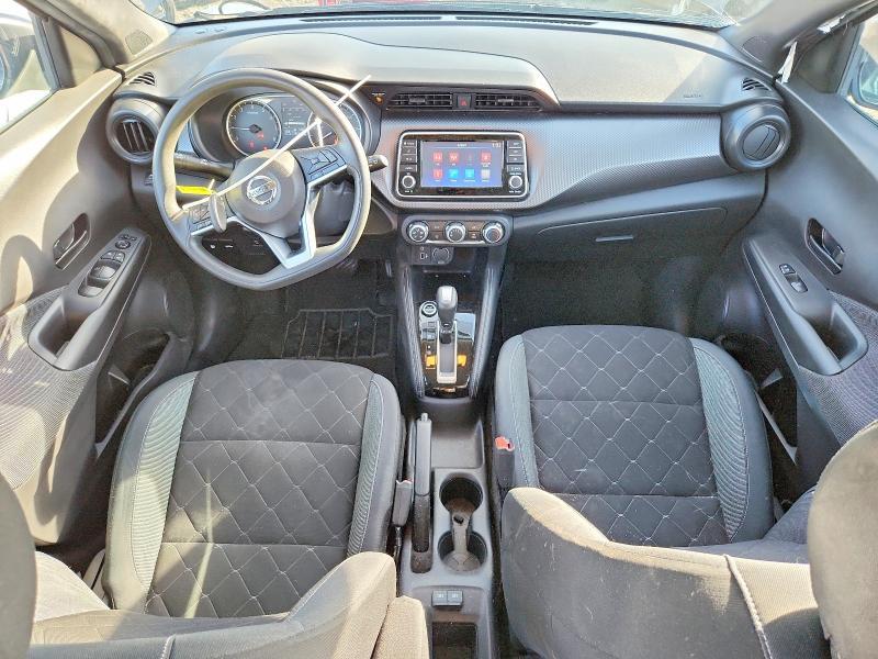 2019 Nissan Kicks s