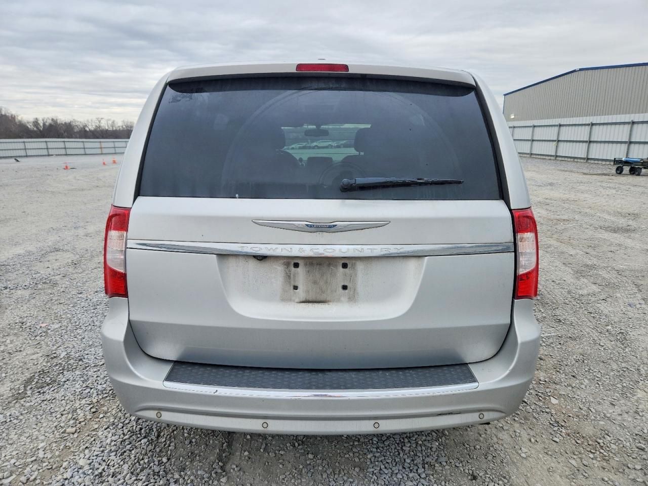 2012 Chrysler Town & Country Touring l