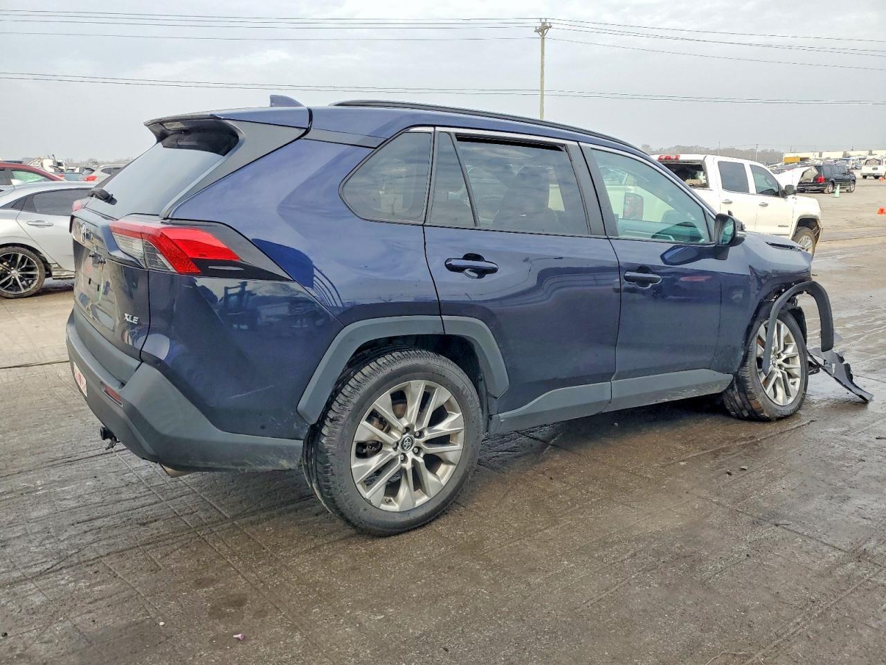 2019 Toyota Rav4 xle Premium