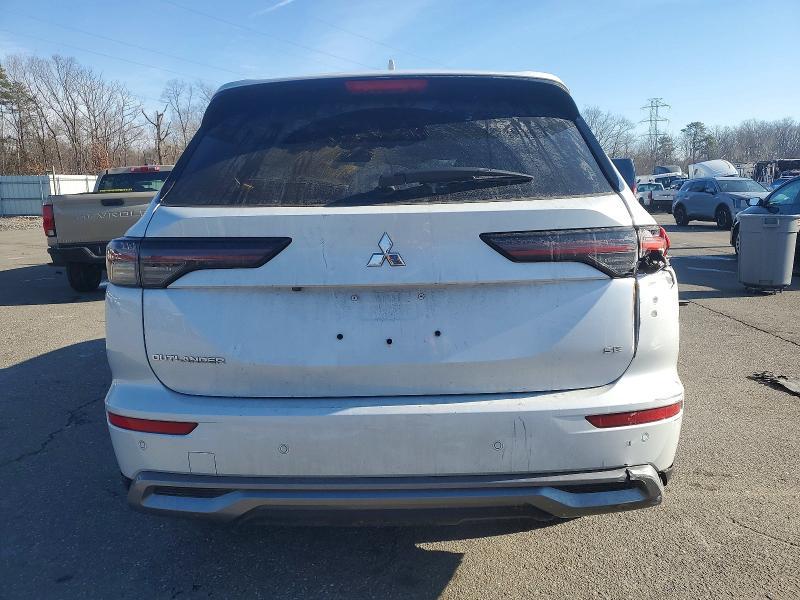2025 Mitsubishi Outlander se