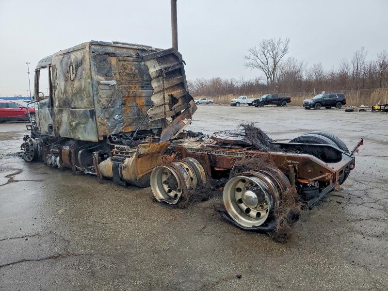 2015 Volvo VN VNL