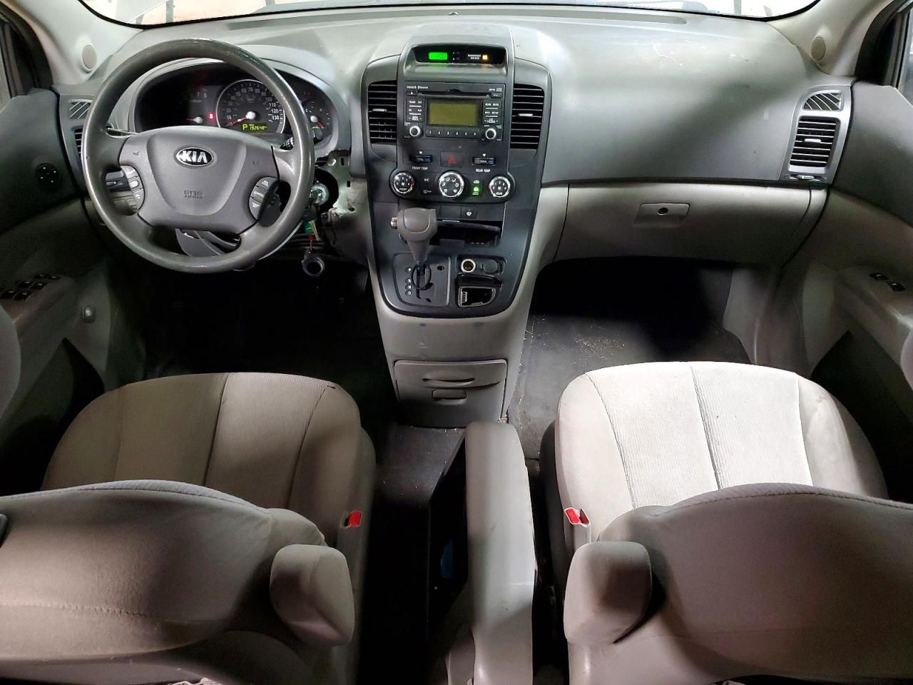 2014 KIA Sedona lx