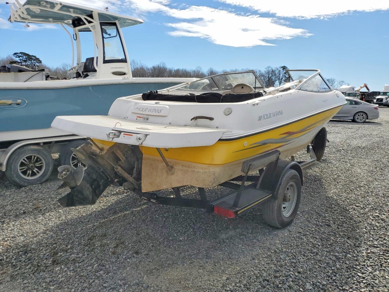 2005 Four Winds Boat W/TRA-Boat