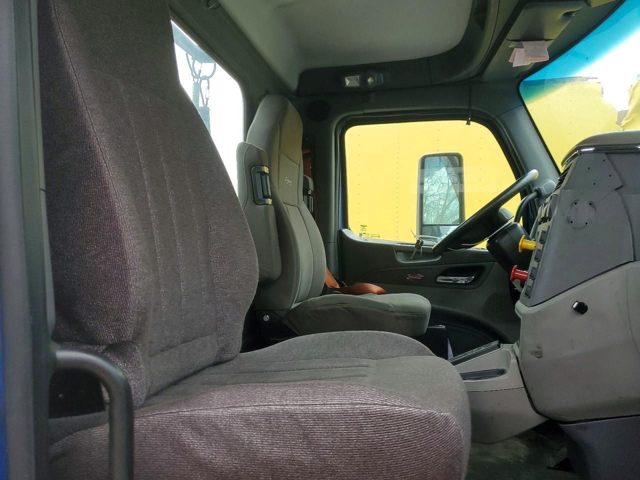 2017 Peterbilt Tractor 2017 Peterbilt 579 Semi Truck