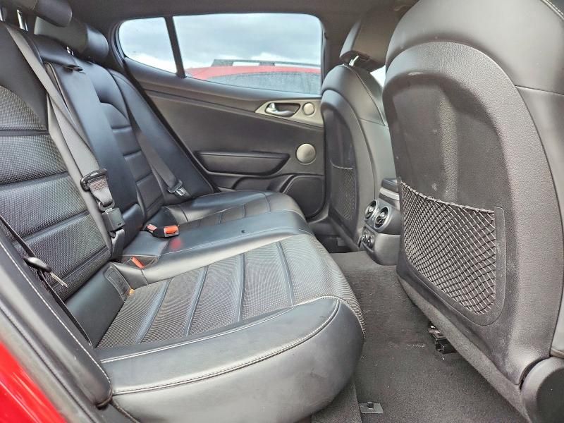 2018 KIA Stinger GT2