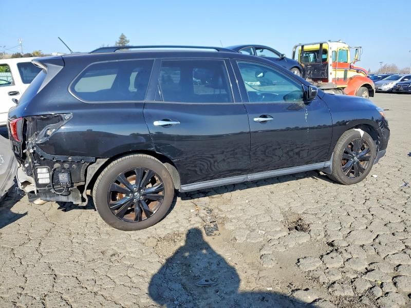 2018 Nissan Pathfinder s