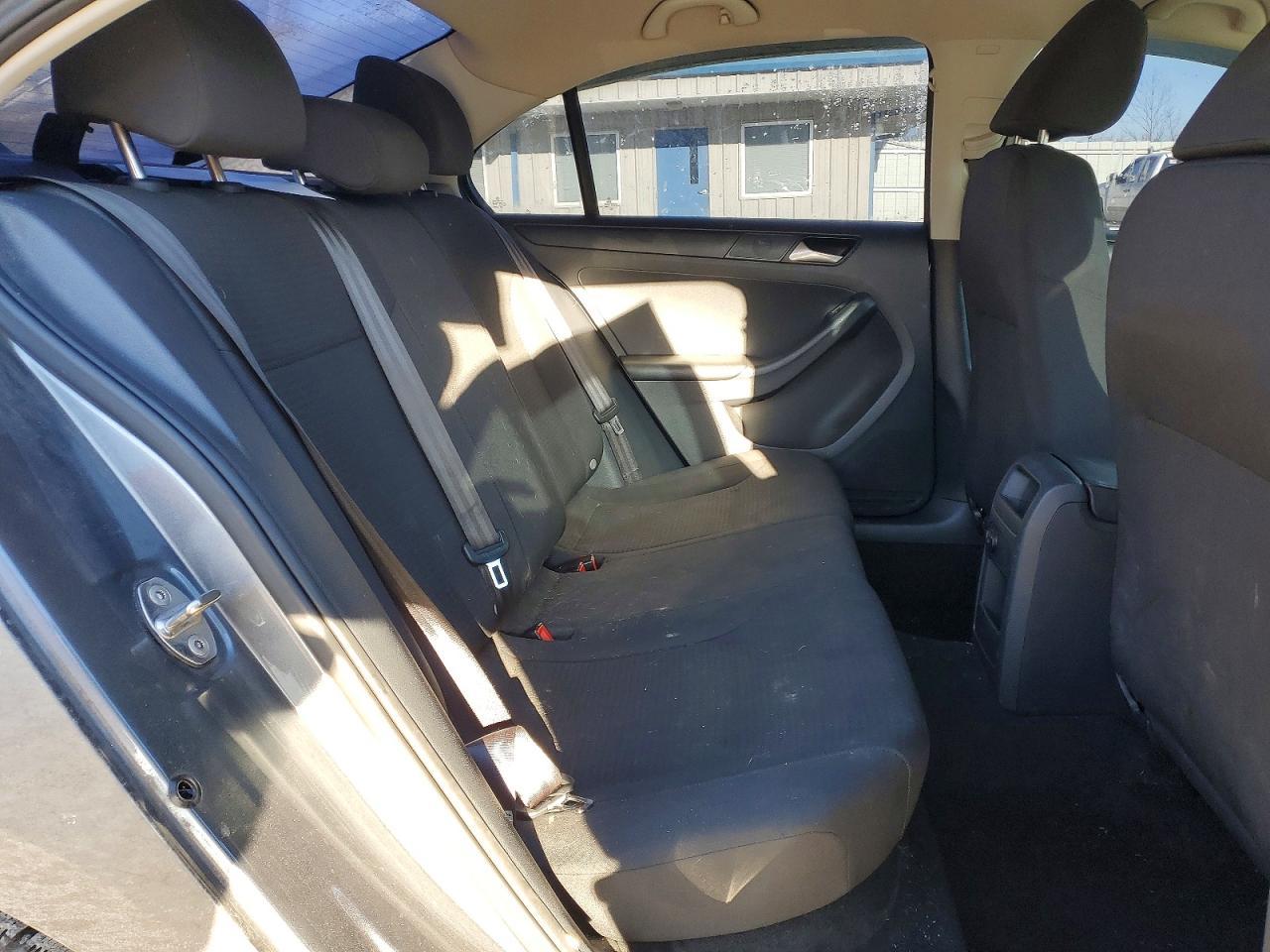 2015 Volkswagen Jetta Base