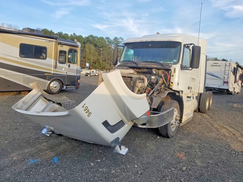 2017 Volvo VNL Semi Truck