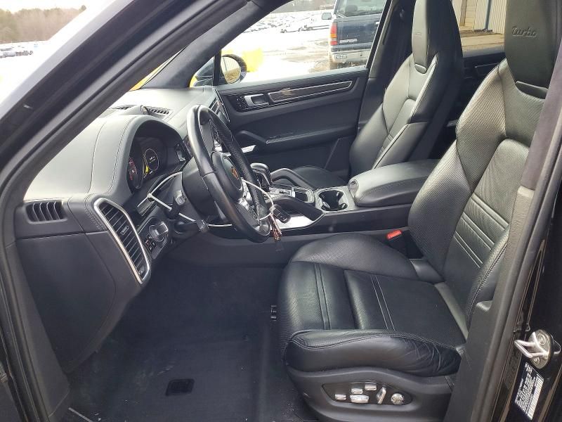 2020 Porsche Cayenne Turbo