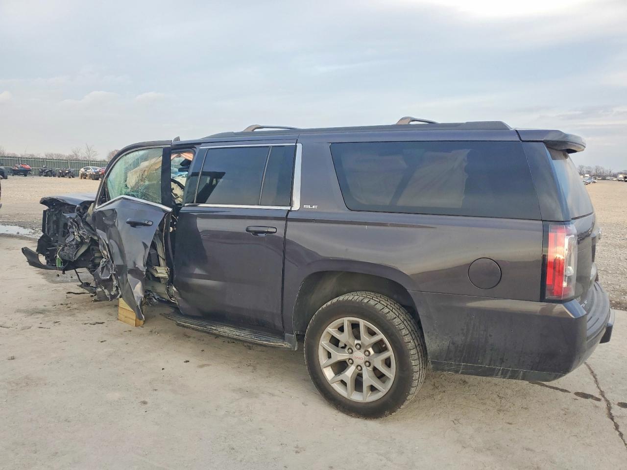 2017 GMC Yukon xl K1500 sle