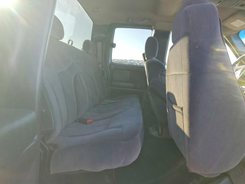 2002 GMC Sierra K2500 Heavy Duty