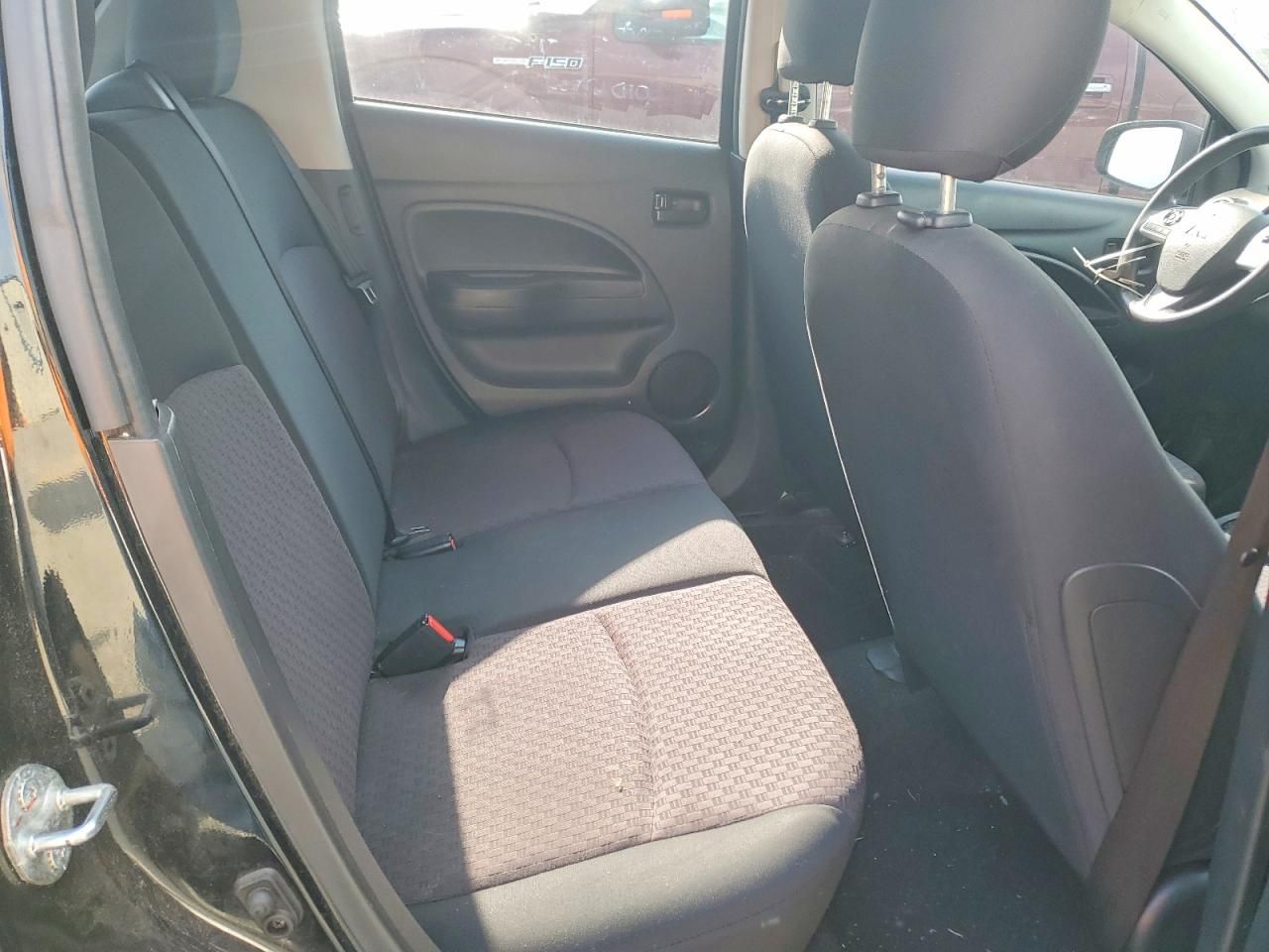 2020 Mitsubishi Mirage es