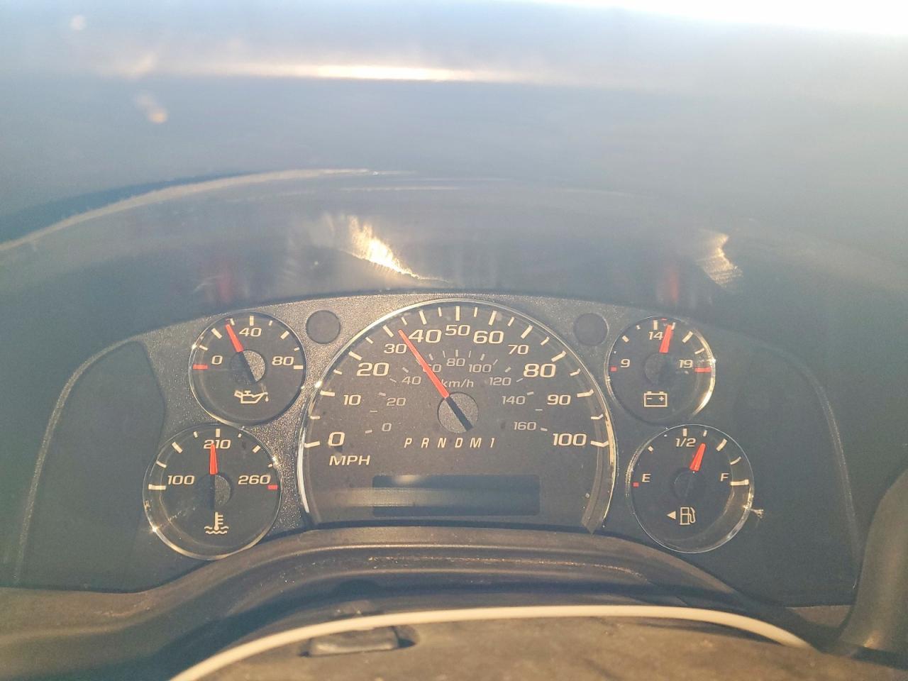 2013 Chevrolet Express G2500 Utility / Service Van
