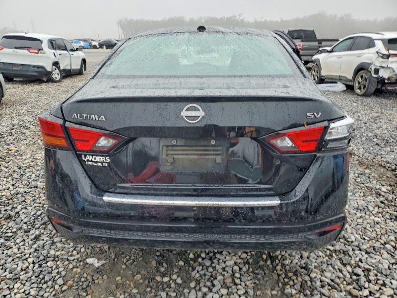2023 Nissan Altima sv