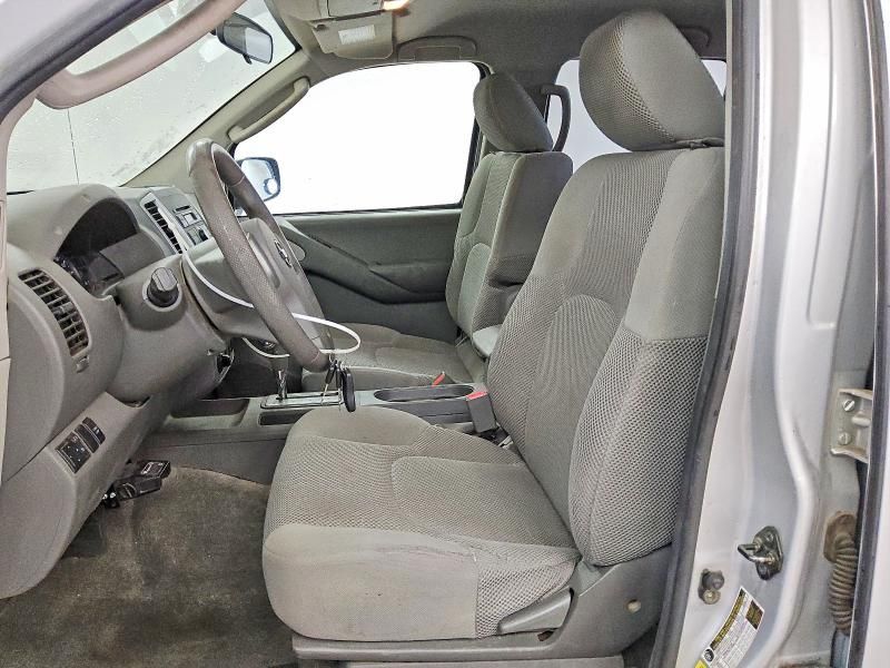 2010 Nissan Frontier Crew cab se