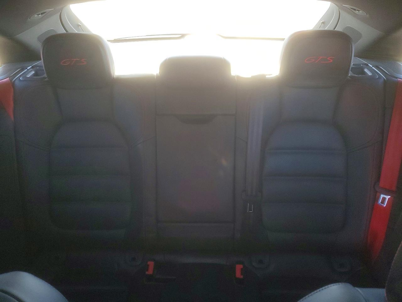 2017 Porsche Macan gts