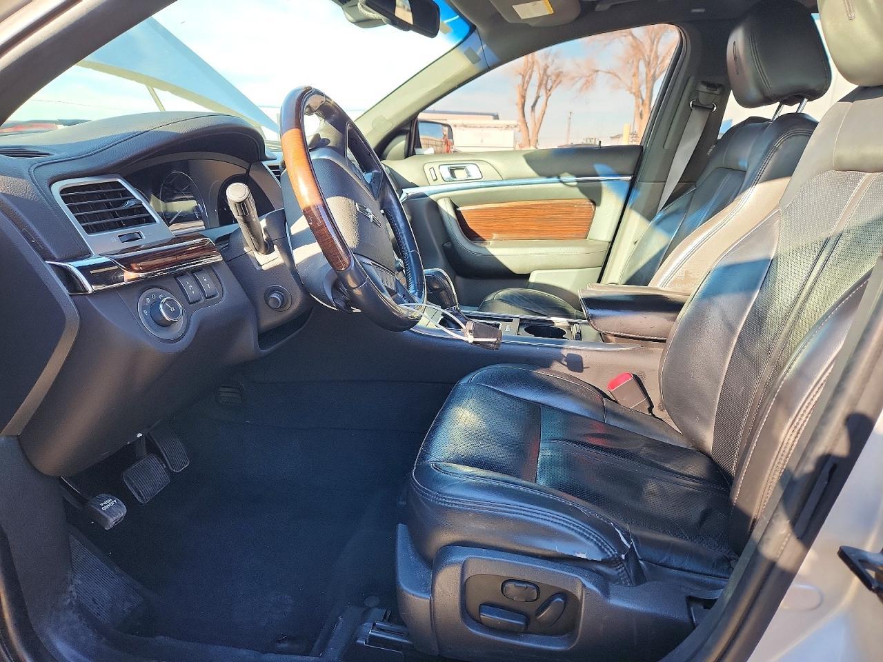 2010 Lincoln MKS