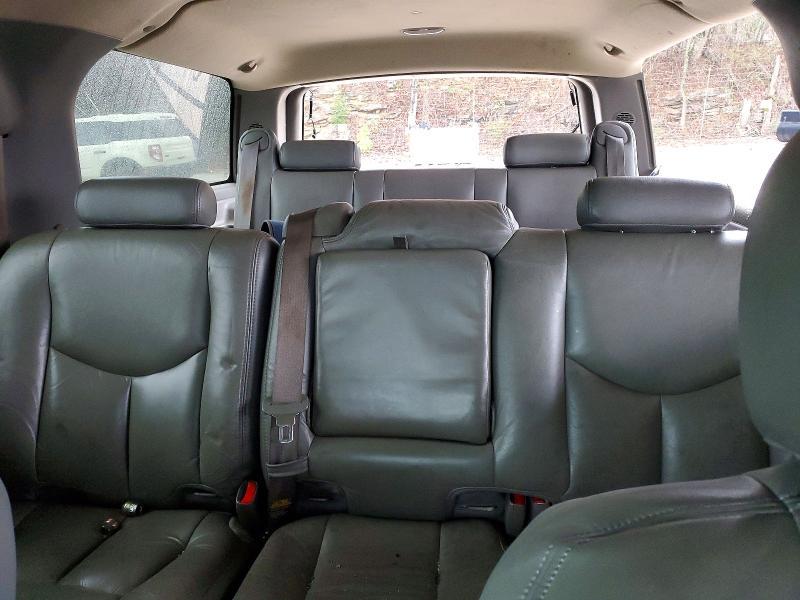 2003 Chevrolet Suburban C1500