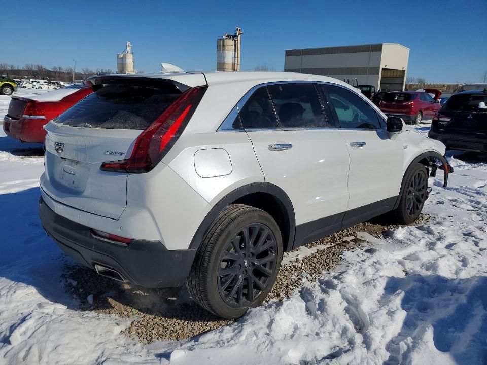 2022 Cadillac XT4 Luxury