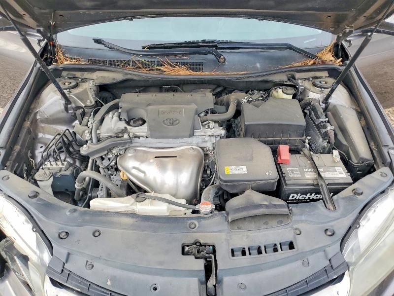 2016 Toyota Camry le