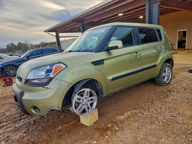 2011 KIA Soul +