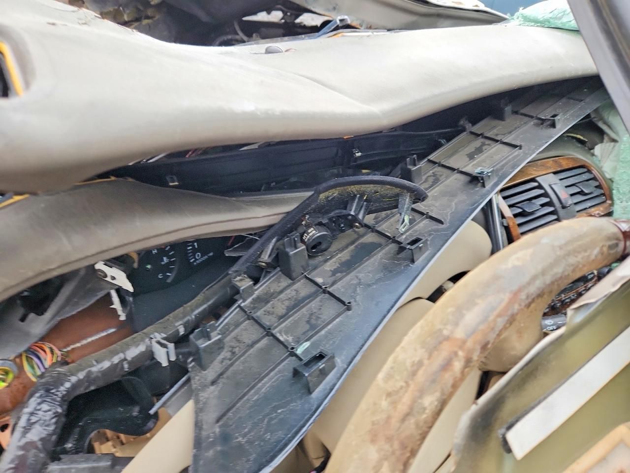 2003 Toyota Avalon xls