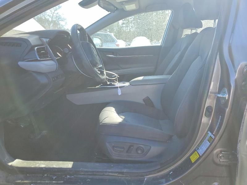 2021 Toyota Camry le