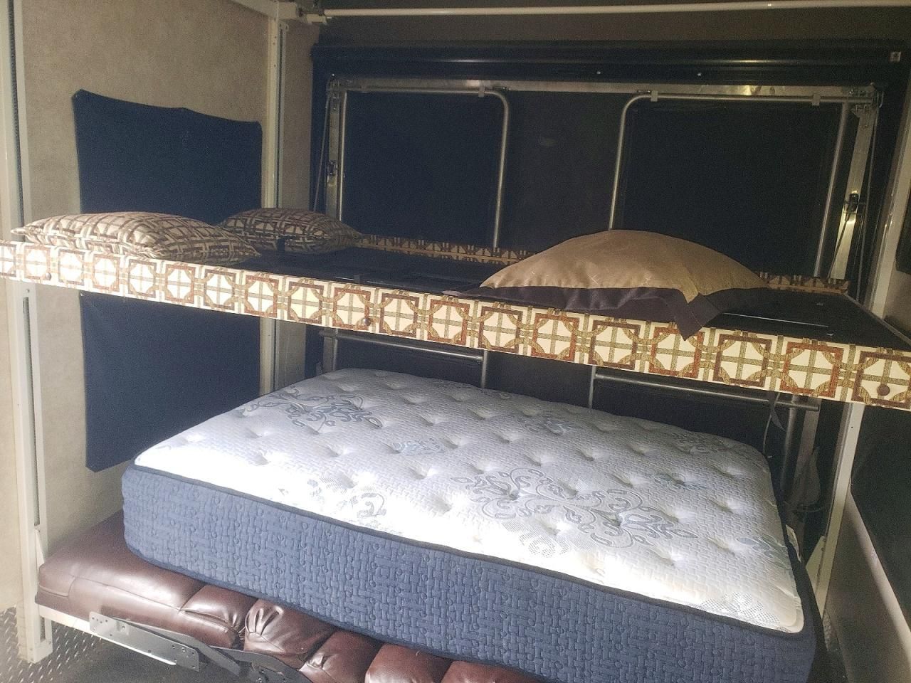 2016 Keystone Raptor