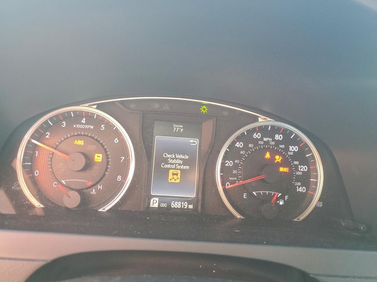 2016 Toyota Camry le