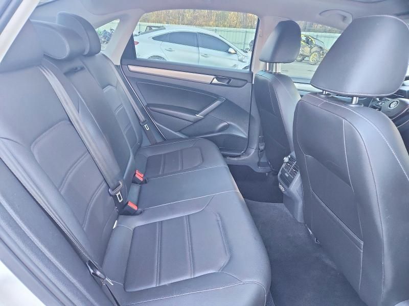 2021 Volkswagen Passat se