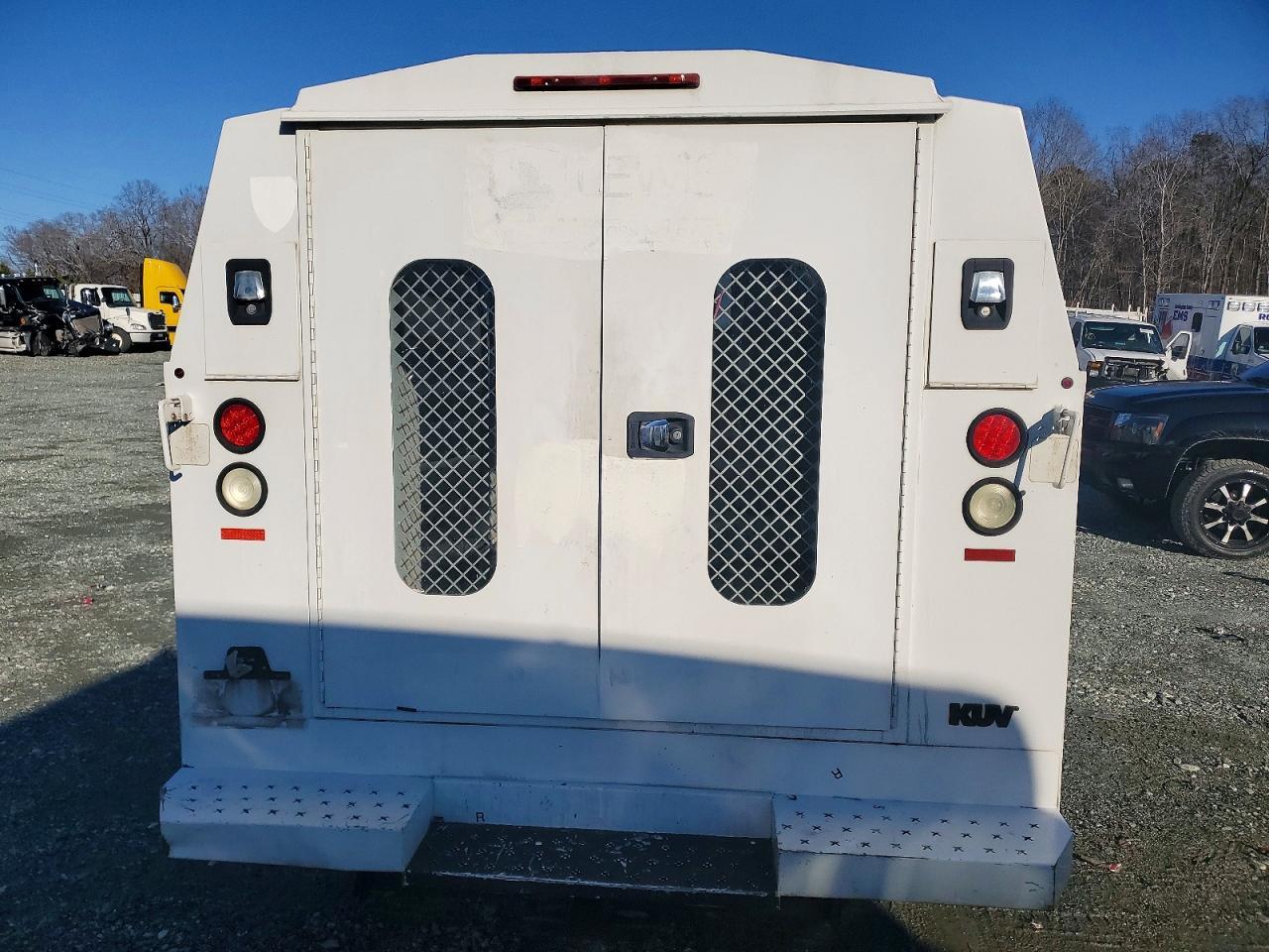 2015 Ford Econoline E350 Super Duty Cutaway van