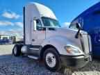 2016 Kenworth T680 Semi Truck