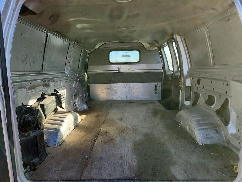 2010 Ford Econoline E250 Van