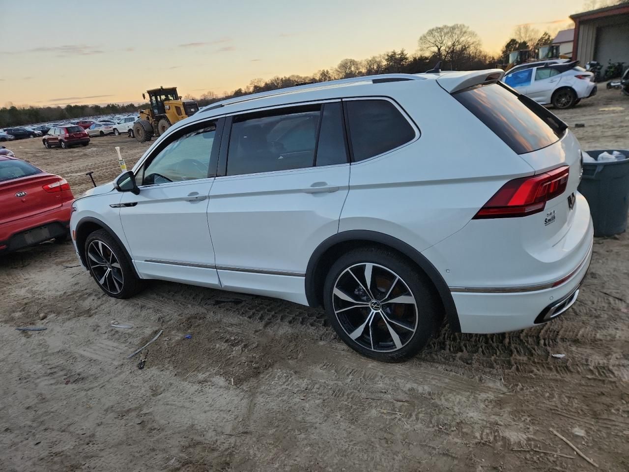 2023 Volkswagen Tiguan sel R-line Black