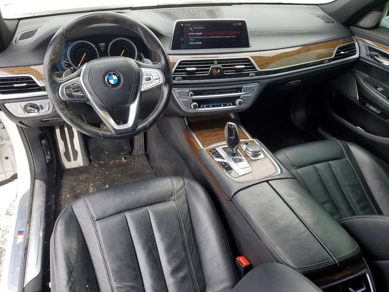 2018 BMW 740 xi