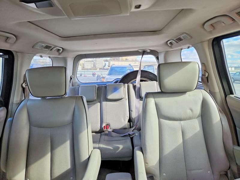 2012 Nissan Quest s