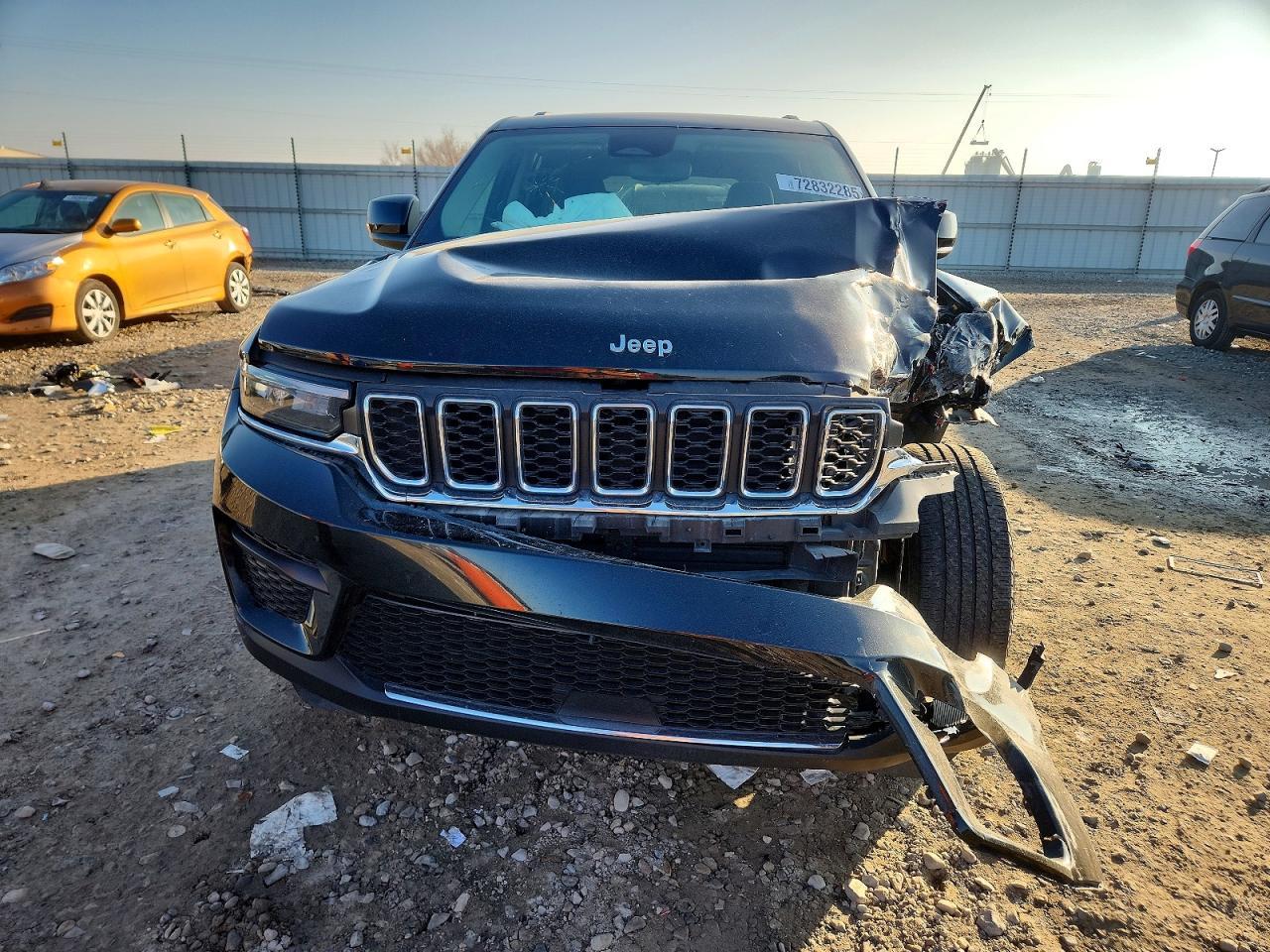 2023 Jeep Grand Cherokee Laredo