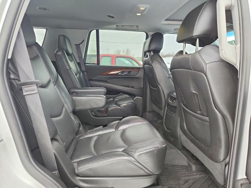 2019 Cadillac Escalade Luxury