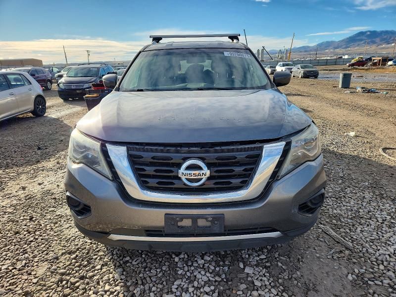 2017 Nissan Pathfinder s