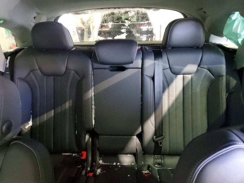 2024 Audi Q5 Premium Plus 45