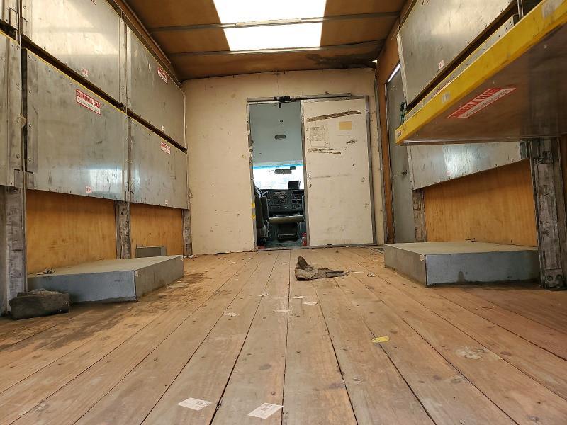 2020 Chev Rolet Express Delivery Truck