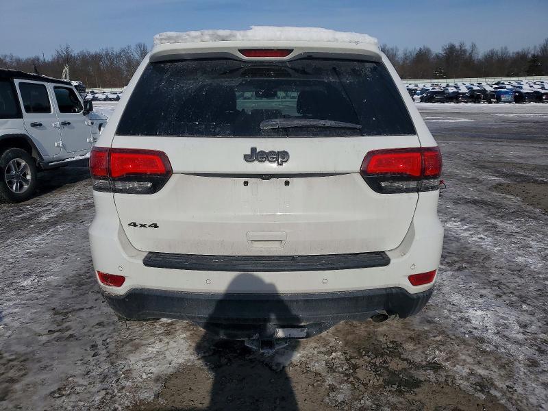 2019 Jeep Grand Cherokee Laredo