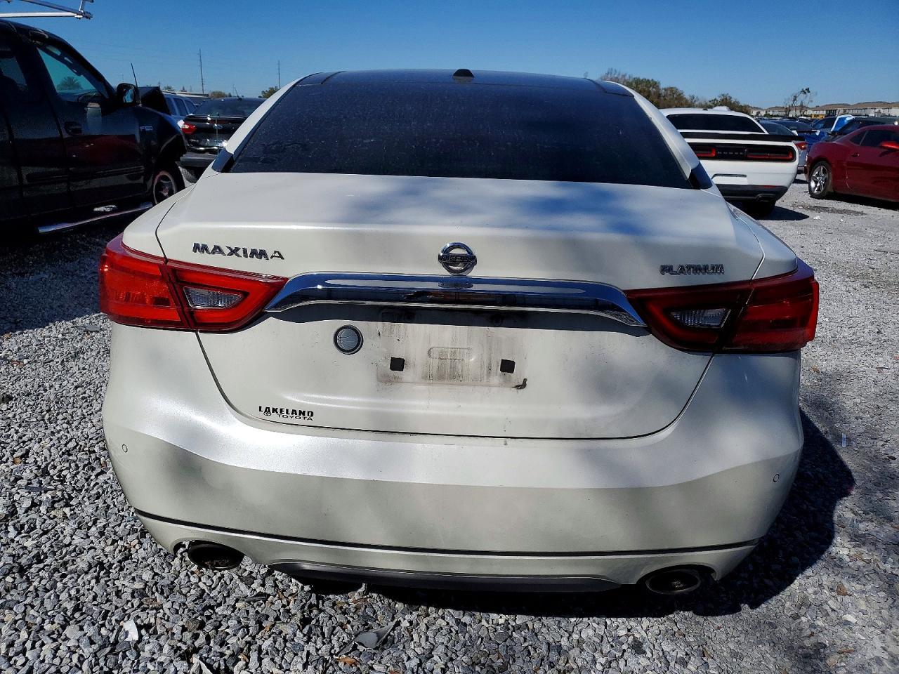 2016 Nissan Maxima