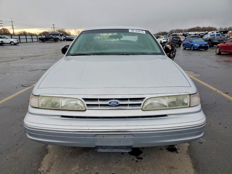 1996 Ford Crown Victoria