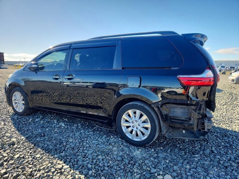 2015 Toyota Sienna xle